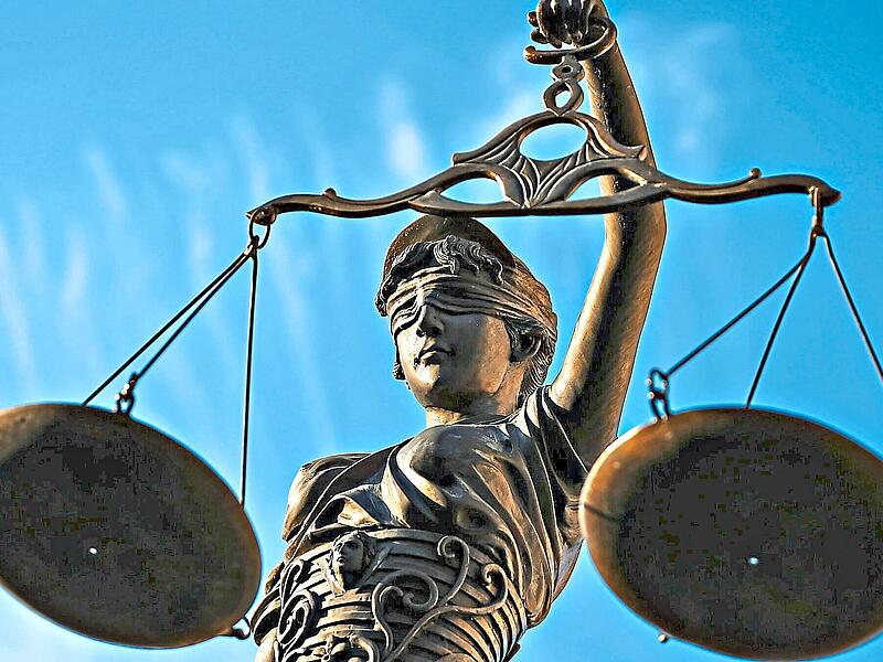 Ein Mann musste sich vor dem Amtsgericht verantworten, weil er seinen Sohn schlug. D.-W. Ebener/dpa