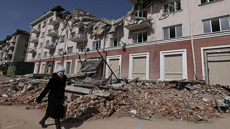 Ein Bild aus dem zerst&ouml;rten Tschernihiw &ndash; was k&ouml;nnen wir f&uuml;r ein Leben in Frieden tun?