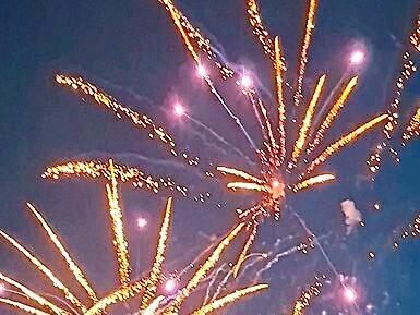 Zum Abschluss gab es ein Feuerwerk.Markt Küps Zum Abschluss gab es ein Feuerwerk.Markt Küps