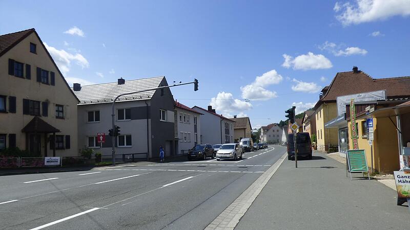 Wo soll ein Radweg auf der Hauptstra&szlig;e (B 470) durch Ebermannstadt hinkommen? Das ist fast unm&ouml;glich.Forchheim & Fr&auml;nkische Schweiz