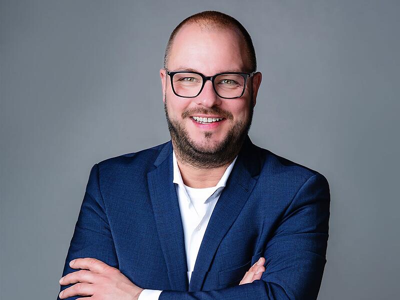 Sebastian Straubel ist seit 2019 Landrat des Landkreises Coburg. Er ist verheiratet und wohnt in Lautertal.