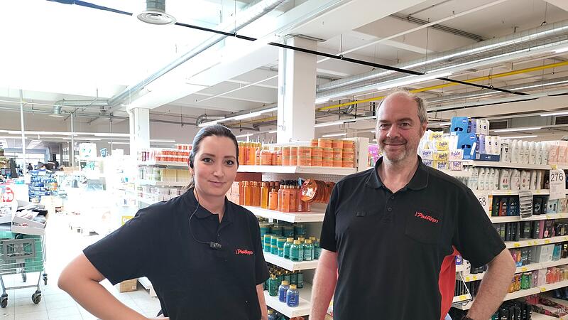 Mike Loock und seine Stellvertreterin Regina Bühner wollen die Bamberger Filiale von Thomas Philipps wieder auf Vordermann bringen. Mike Loock und seine Stellvertreterin Regina Bühner wollen die Bamberger Filiale von Thomas Philipps wieder auf Vordermann bringen.