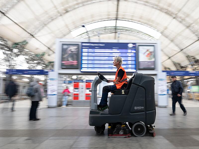 Fr&uuml;hjahrsputz Bahnh&ouml;fe