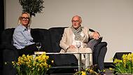 Sigrid Thiem und Dr. Hans-Joachim Laugwitz faszinierten mit ihrem ernsten und doch auch unterhaltsamen Gespräch auf der Bühne das Publikum in der Fortuna Kulturfabrik in Höchstadt.