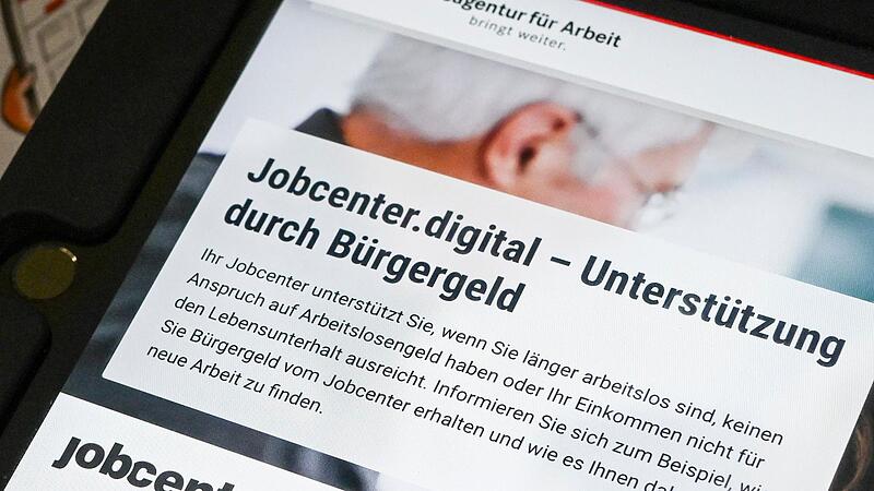 Die Anreize, morgens aufzustehen und Geld zu verdienen, sind geringer geworden. Die Anreize, morgens aufzustehen und Geld zu verdienen, sind geringer geworden.