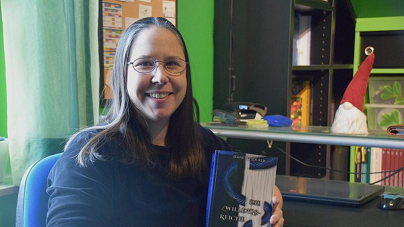 Glosberger Autorin veröffentlicht Dark-Romance-Fantasy-Buch