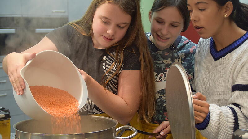 Teuschnitz: KZG-Umweltgruppe kocht nachhaltig, gesund und leckerTeuschnitz: KZG-Umweltgruppe kocht nachhaltig, gesund und lecker