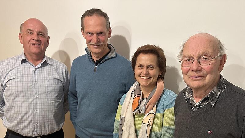 Der neue Vorstand des Vereins Khammam.