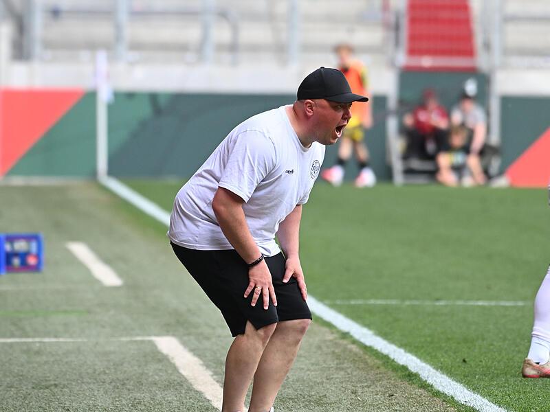 Sport Fu&szlig;ball Saison 2025 / 2026 Regionalliga Bayern 32. Spieltag  Sonntag 03.05.2026  Spielort WWK ARENA | B&uuml;rgermeister-Ulrich-Str. 90 | 86199 Augsburg Spielbeginn 14.00 h FC Augsburg II gegen SpVgg Bayreuth  Halbzeitergebnis 2:0 Endstand Lukas Kling
