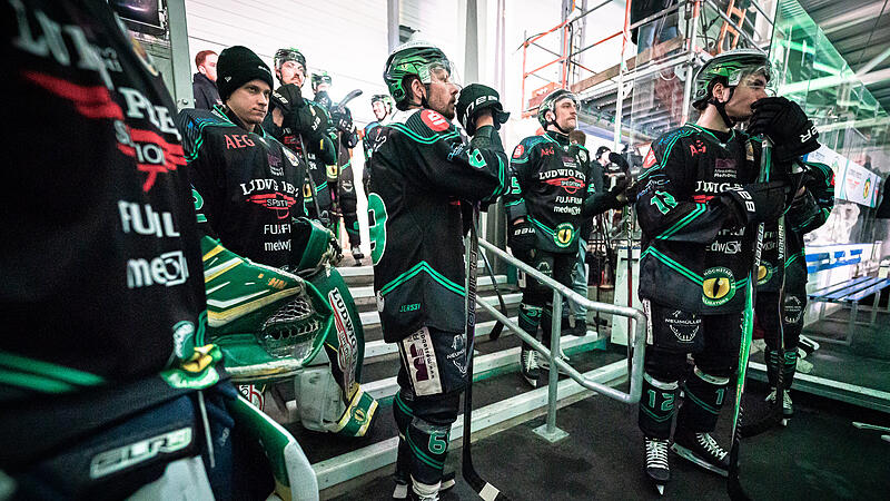"Wir wollen, wir haben alles in eigener Hand", sagt Martin Vojcak (Mitte). Seine Alligators k&auml;mpfen am Freitag gegen Selb um den Pre-Play-off-Einzug.
