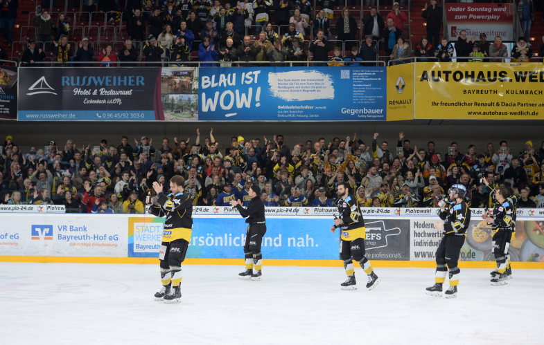 Die Bayreuth Tigers stehen in der Eishockey-Oberliga Süd vor dem Aus Sehen die Fans der Tigers die Bayreuther Eishockey-Profis noch einmal auf dem Eis?