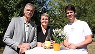 Wohnkonzept Obdachlose Weisendorf Erlangen Höchstadt Laufer-Mühle-Gründer Michael Thiem (v.l.) neben Hausleiterin Svenja Ott und Betreuer Anton Ruß. Die drei sind für das neue betreute Obdachlosen-Wohnprojekt in Weisendorf verantwortlich.