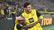 Der BVB um Stürmer Serhou Guirassy (links) und Giovanni Reyna wird weiter vom Herzogenauracher Sportartikelhersteller ausgestattet.