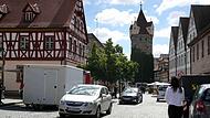 Wird auch die westliche Hauptstraße autofrei, zumindest an Markttagen? Auf diese Frage soll jetzt eine Antwort gefunden werden.