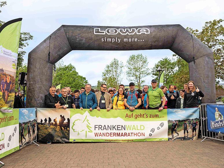 Ein bisschen wie Berlin-Marathon, nur mit mehr B&auml;umen: Der Wald ruft.