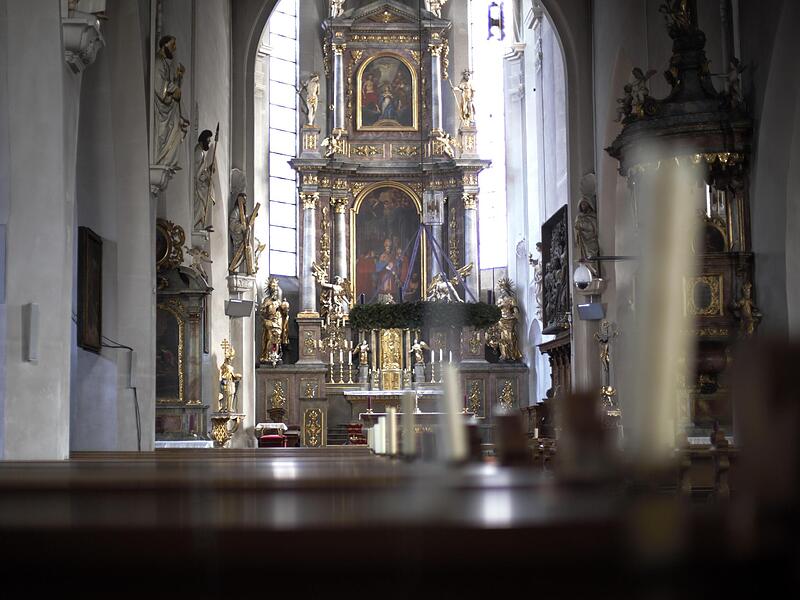Dass die Bänke in der Forchheimer Kirche St. Martin einmal ganz leer bleiben, fürchtet Pfarrer Martin Emge nicht.Forchheim & Fränkische Schweiz Dass die Bänke in der Forchheimer Kirche St. Martin einmal ganz leer bleiben, fürchtet Pfarrer Martin Emge nicht.Forchheim & Fränkische Schweiz