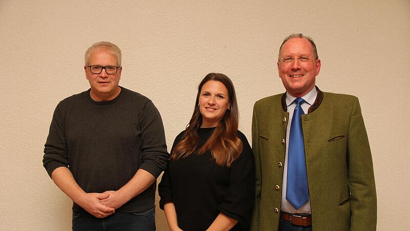 Die Mitglieder des TSV Euerdorf haben die Führungsriege des Vereins einstimmig wiedergewählt. Das Foto zeigt (von links) Schriftführer Michael Schories, Schatzmeisterin Adriana Strbac und Vorsitzenden Thomas Heilmann. Auf dem Foto fehlt stellvertr...