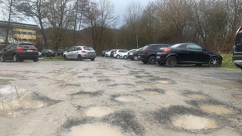 Luxus kann sich die Stadt M&uuml;nnerstadt nicht leisten. Ein bisschen was geht aber doch. So soll der Parkplatz an der Lache hergerichtet werden.