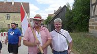 Der Hesselberger Roland Zehner trifft auf Kreisheimatpfleger Manfred Welker.