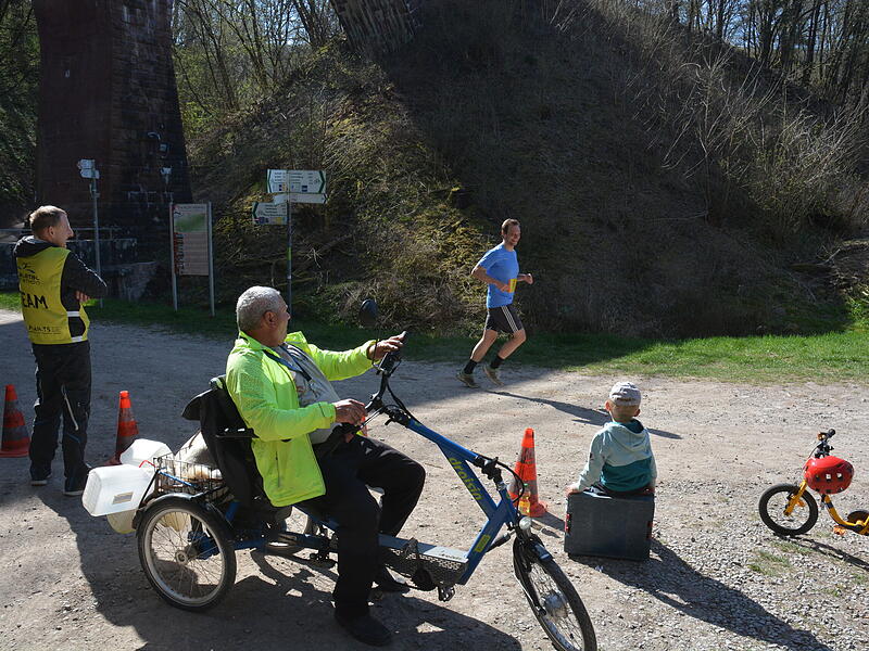 Bilderstrecke vom Saaletal-Marathon in RamsthalSaaletal-Marathon in Ramsthal