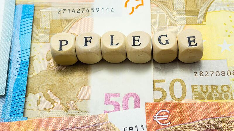 Mehr Leistungen, gleichzeitig eine h&ouml;here Bezahlung der Pflegekr&auml;fte &ndash; bei der Pflegeversicherung sind Beitragsanhebungen wohl kaum zu vermeiden.Forchheim & Fr&auml;nkische Schweiz