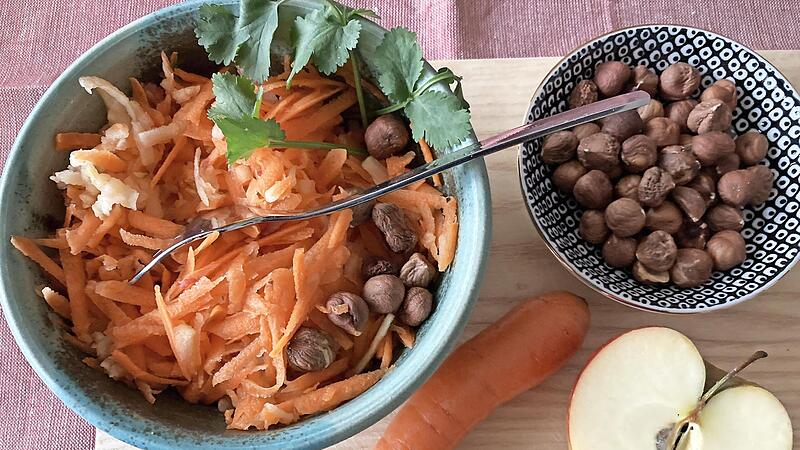 Obst, Gemüse, Nüsse helfen beim Abnehmen. Obst, Gemüse, Nüsse helfen beim Abnehmen.