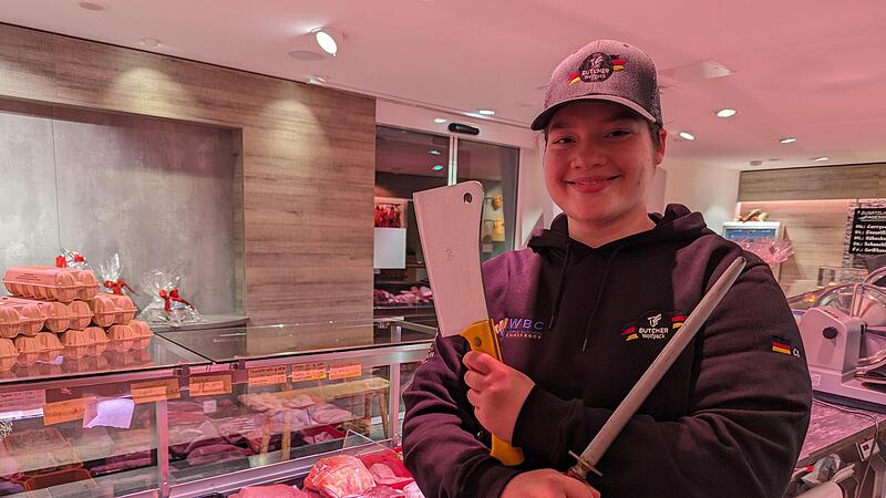 Mit scharfer Klinge, K&ouml;nnen und Kreativit&auml;t k&auml;mpft Carina Sch&uuml;ssler f&uuml;r die Ehre des Fleischerhandwerks.