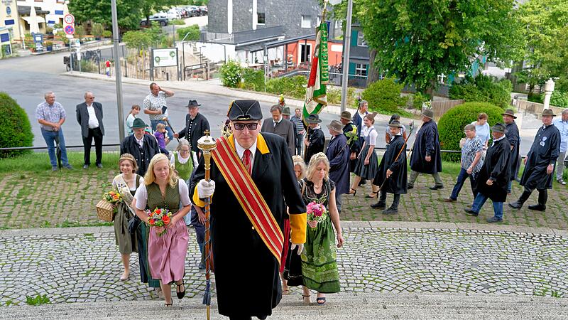 Bayerischen Wollk&ouml;nigin Franziska II.  in Vierzehnheiligen gek&uuml;rtBayerischen Wollk&ouml;nigin Franziska II.  in Vierzehnheiligen gek&uuml;rt