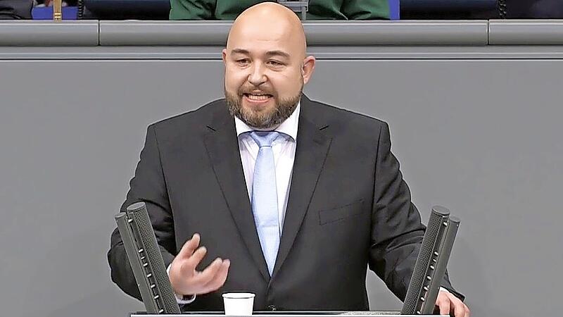 Jonas Geissler (CSU) bei einer Rede im Plenum des Deutschen Bundestags