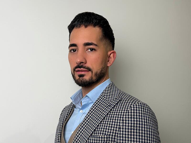 Alper Hasirci m&ouml;chte erneut in den Coburger Stadtrat. 2020 hatte er den Einzug &uuml;ber die Liste der &bdquo;Jungen Coburger&ldquo; geschafft. Jetzt kandidiert er beim B&uuml;ndnis Sahra Wagenknecht.