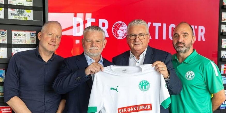 Bernd Förtsch succumbs to TSV Neudrossenfeld's advertising campaign