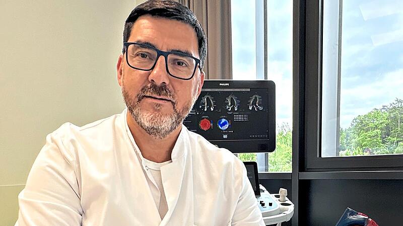 Goran Trajkovski in der Praxis für Kardiologie am Rhön-Klinikum Campus Bad Neustadt. Rhön-Klinikum/Sophie Will Goran Trajkovski in der Praxis für Kardiologie am Rhön-Klinikum Campus Bad Neustadt. Rhön-Klinikum/Sophie Will