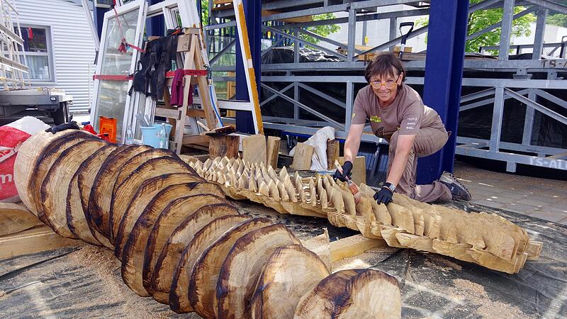 Christel Steier: &bdquo;Rhythmus" und &bdquo;aufstrebend" (Wintergarten Baumann, Stockheim)