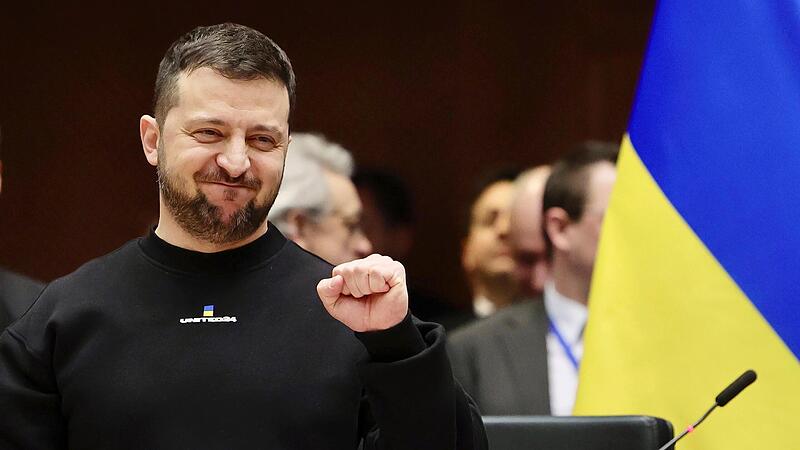 Wolodymyr Selenskyj, Pr&auml;sident der Ukraine,  gab sich beim  EU-Gipfel im Europ&auml;ischen Parlament k&auml;mpferisch.