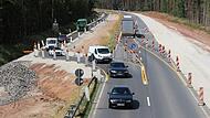Neu angelegte Behelfsfahrspuren machen die Arbeiten auf der B 505 sicherer.