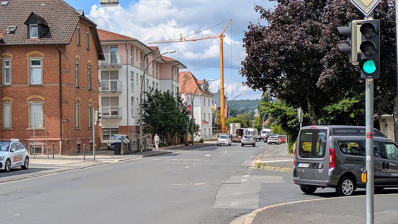 Ab Einm&uuml;ndung der Hartmannstra&szlig;e (rechts) soll auf der Kappellenstra&szlig;e k&uuml;nftig Tempo 30 gelten.