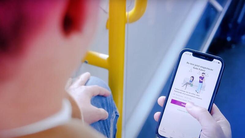 Über 21.000 Kunden nach drei Monaten, rund 245.000 Fahrten und Nutzer in jedem Alter – der E-Tarif Egon ist für den VGN ein Erfolgsprojekt. Über 21.000 Kunden nach drei Monaten, rund 245.000 Fahrten und Nutzer in jedem Alter – der E-Tarif Egon ist für den VGN ein Erfolgsprojekt.