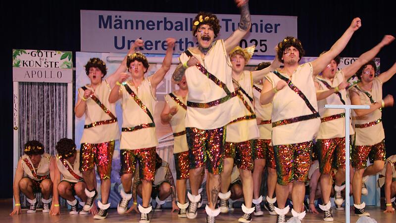 Das Männerballett aus Wiesentheid erreichte Platz zwei. Das Männerballett aus Wiesentheid erreichte Platz zwei.