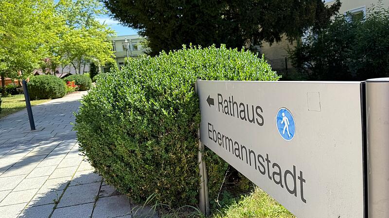 Ebermannstadt steht vor finanziell schwierigen Jahren. F&uuml;r den Haushalt 2026 muss sich die Stadt neu verschulden.