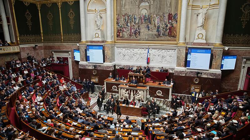 Frankreichs Premier stellt Vertrauensfrage
