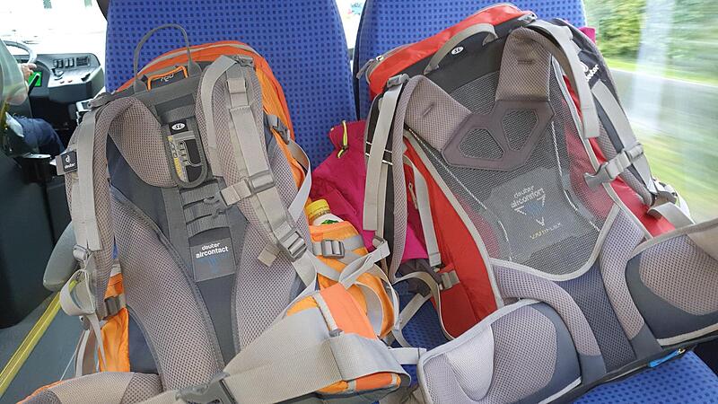 Vor einer Wanderung in Pandemie-Zeiten will gut &uuml;berlegt sein, was alles in den Rucksack muss.