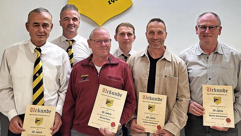 Die Vorstandschaft und die Geehrten.