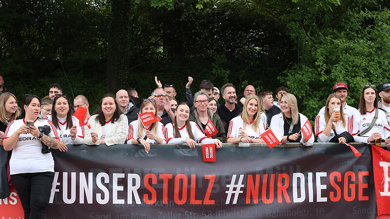 Die Fans des SG Eltmann werden am Dienstagabend alles geben, um ihr Team in der Bezirksliga zu halten.