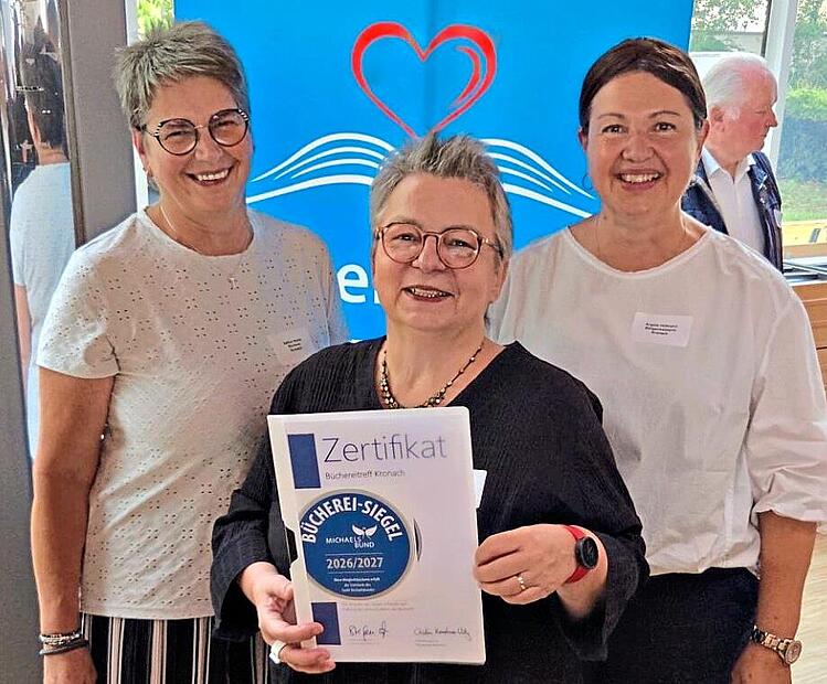 Unser Bild zeigt (von links) Sabine Nuber, Birgitta Staufer und Kronachs Bürgermeisterin Angela Hofmann. privat Unser Bild zeigt (von links) Sabine Nuber, Birgitta Staufer und Kronachs Bürgermeisterin Angela Hofmann. privat