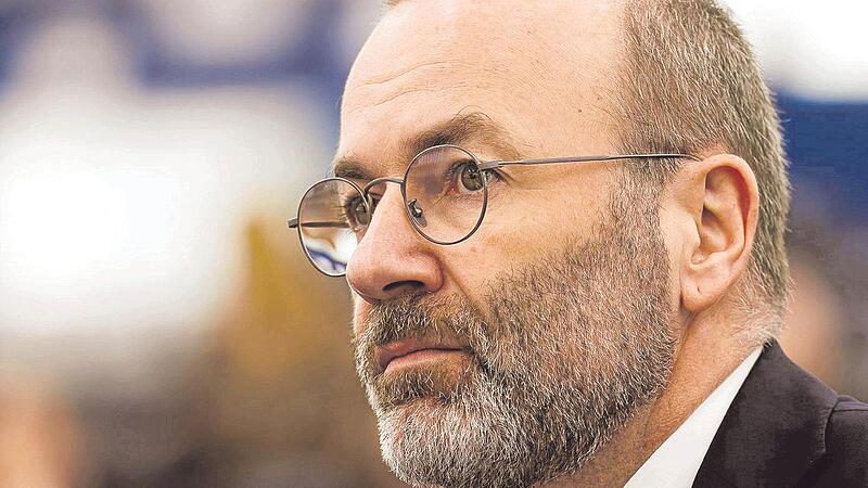 Manfred Weber muss sich gerade des Vorwurfs erwehren, die Brandmauer gegen rechts zu missachten.
