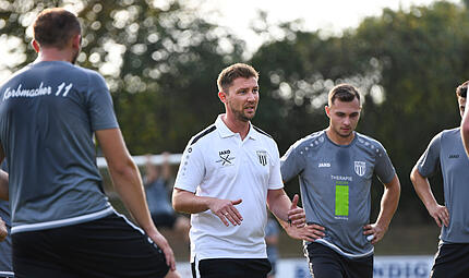 Maximilian Zang, Trainer des FC Sand, sieht die Sommerpause grunds&auml;tzlich falsch geplant.