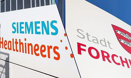 Healthineers und ForchheimForchheim & Fränkische Schweiz Mit bald 4800 Beschäftigten ist der Medizintechnik-Konzern Siemens Healthineers der größte Arbeitgeber Forchheims. Doch spätestens seit der Gewerbesteuerrückzahlungen legt sich ein Schatten auf das Verhältnis. Oder ist dieser Schatten gar der Grund für das historische Haushaltsloch der Stadt? Versuch einer Analyse.