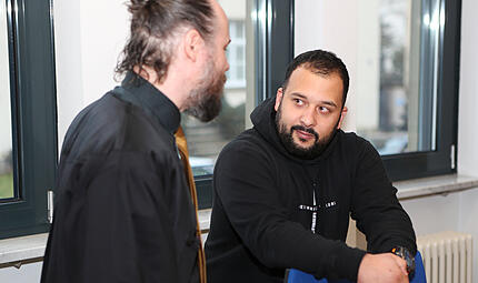 Patrick Eck mi seinem Anwalt Christian Barthelmes (links) im Gerichtssaal