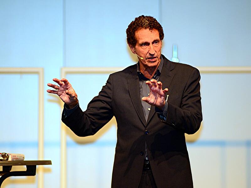 Julian Nida-R&uuml;melin sprach beim BamLit auch &uuml;ber die AfD