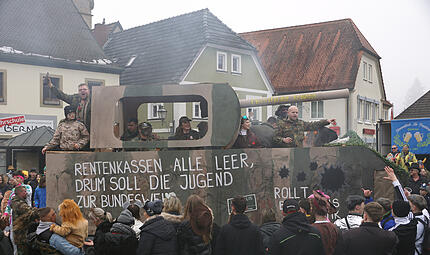 Faschingsumzug Baunach 2026 BundeswehrBilder vom Faschingsumzug in Baunach